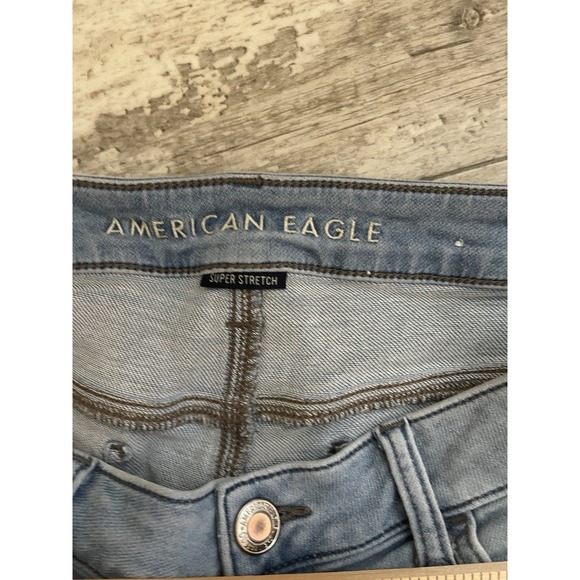 American Eagle Women's Skinny Jeans Light Wash Stretch Denim Size 10 - Picture 6 of 9